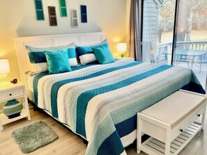 View to theKing bed.