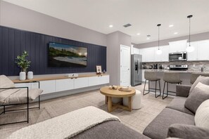 3998 Lana Ave (1).jpg