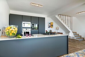 Autumn, Kitchen, Spring, Summer
