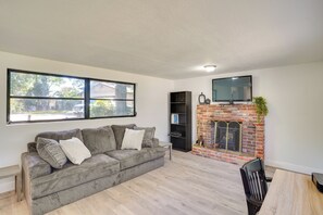 Living Room | Sleeper Sofa | Desk | Remote-Work Friendly