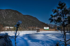 Skidåkning och snöaktiviteter