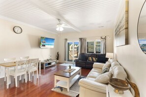 Living Area with large, flat screen TV - perfect for watching your favorite shows!