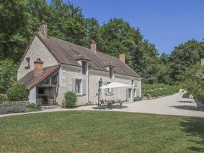 Holiday Home Exterior [summer]
