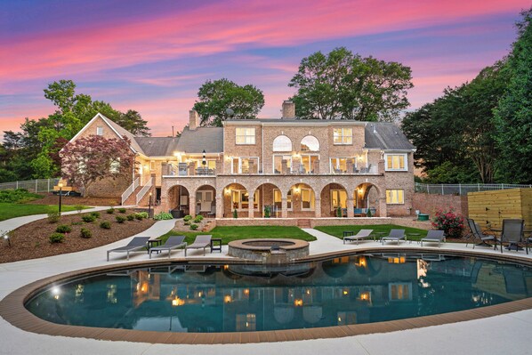 Welcome to Shoreway Cove! 