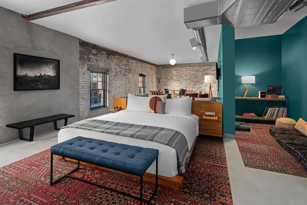 Unit with King size bed