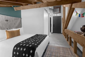 Unit with Queen size bed