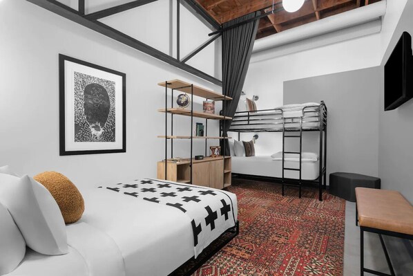 Unit with Queen and bunk bed