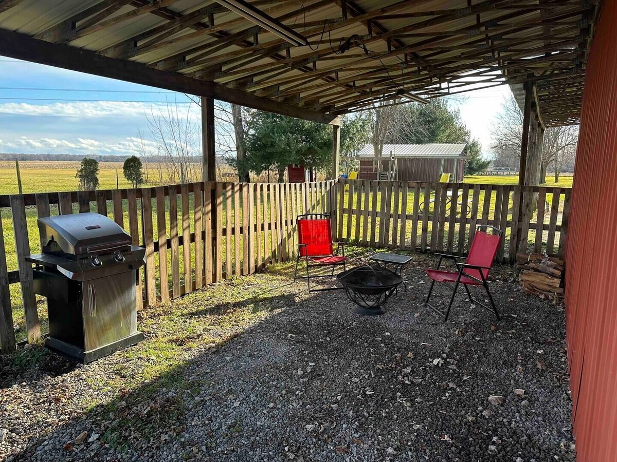Country Getaway Barn Studio, 1Queen,Wifi,&More