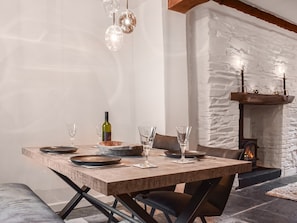 Living room/dining room | Winsbeer Cottage, Buckland Monachorum
