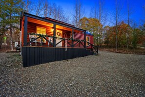 Serenity found: A cabin hideaway with a view to cherish.