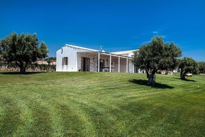 Autumn, Building Exterior, Garden, Outdoor, Spring, Summer