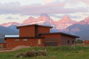 Teton views offer an awe-inspiring experience that stirs the soul.