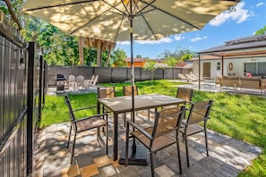 Outdoor dining