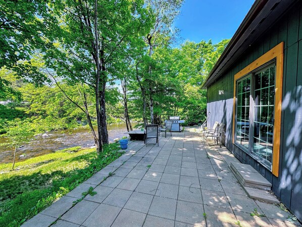 Simply gorgeous Ammonoosuc River-front home! Nestled on the outskirts of Littleton, NH.