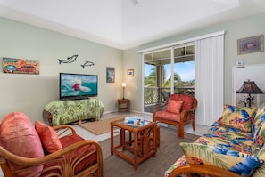 Living Area with Lanai Access