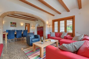 Living-dining room