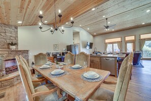 Open Living Space | Dining Area