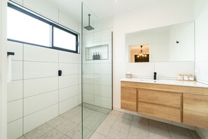 Large ensuire with walk in shower compliments the main bedroom.