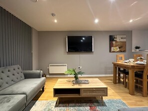 Living Room / Lounge