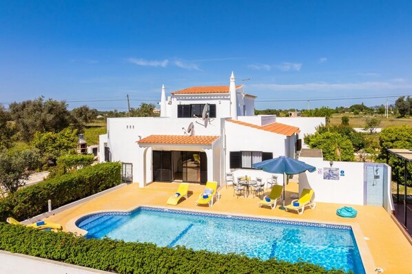 Beautiful villa with private pool and terrace