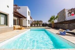 Beautiful villa with private pool and terrace