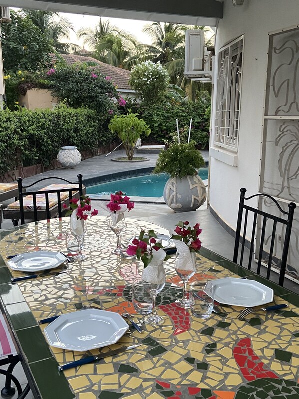 Outdoor dining
