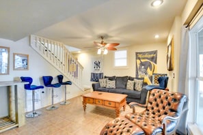 Family Room | Smart TV | 1st Floor