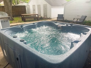 Bain à remous extérieur