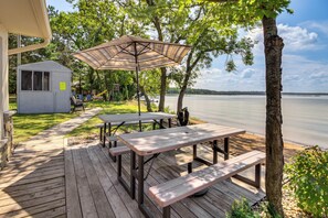 Lake Hubert On-Site | Private Deck w/ Boat Dock