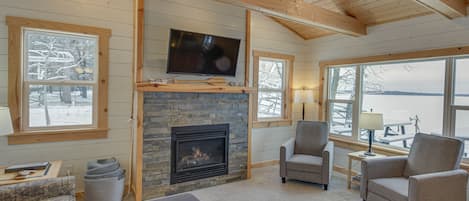 Nisswa Vacation Rental | 3BR | 2BA | Step-Free Access | 768 Sq Ft