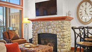 Family room gas fireplace with smart TV
