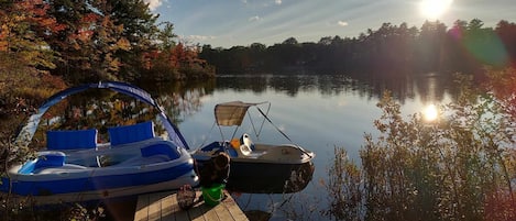 1 Paddle boat is available, that fits 4 (270lb max). Float is not included