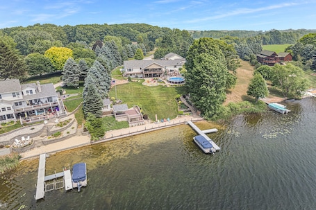 120 foot of Clifford Lake frontage