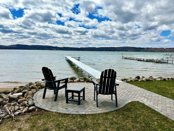 Sitting area down by the beach.