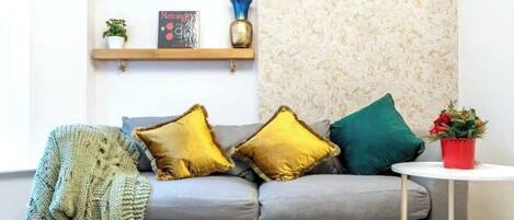 Whether you seek relaxation or intellectual stimulation, our living area provides the perfect sanctuary.