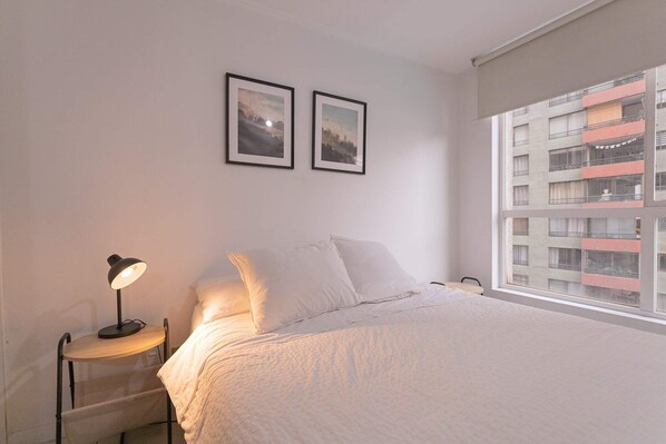 Dormitorio Amplio y Relajante