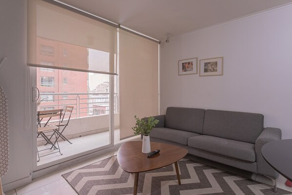 Oasis Moderno en el Living del Corazón de Santiago