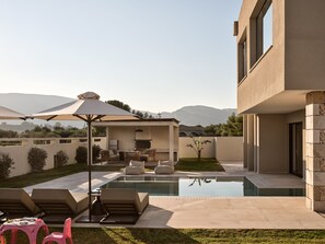 Featuring premium sun-beds, a shaded dining area with BBQ (Charcoal)