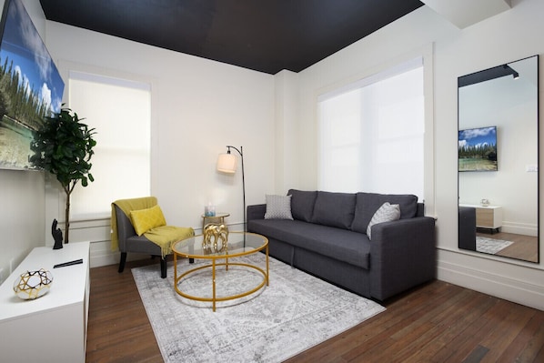 Cozy Living Area with TV and great lighting!