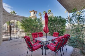 Private Patio | Gas Grill | Outdoor Dining Set | Pet Friendly w/ Fee