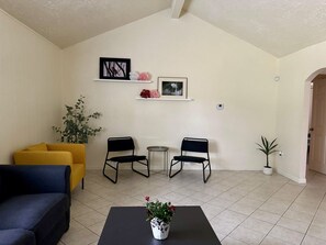 Living room 1