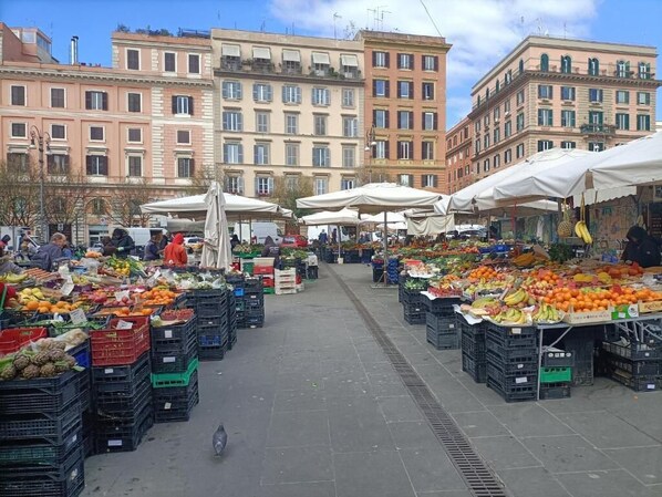 Famous local market in Piazza San Cosimato