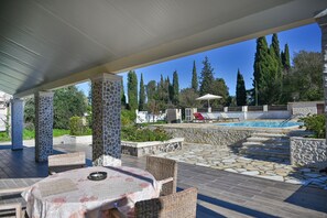 Enjoy your breakfast at the outside shaded terrace