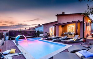 pool