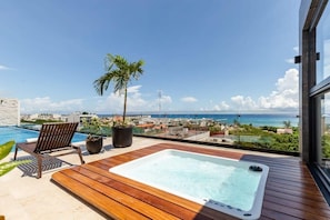 Soak all your stress away in the rooftop jacuzzi (The jacuzzi heater is temporarily out of service.)