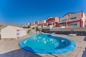 Swimmimgpool