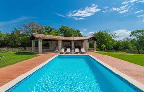 pool