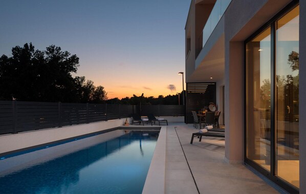 pool