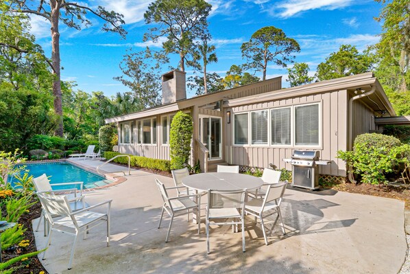 2 Ruddy Turnstone - Private Pool Deck Area
