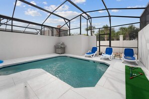 Private Pool & Patio